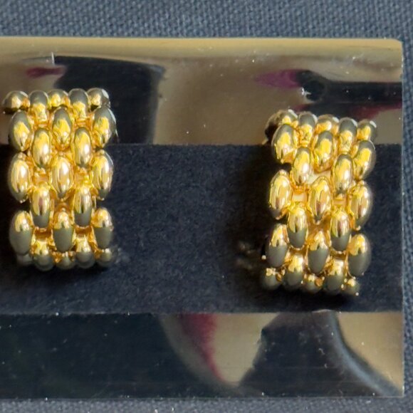 Gold-Tone Chunky Oval Beaded Women's Clip-On Earrings - Picture 1 of 7